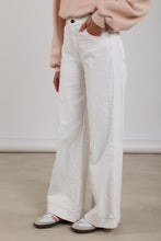 Afbeelding in Gallery-weergave laden, Abby Pants Denim Embroidery NKF09051 17 Off White
