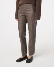 Afbeelding in Gallery-weergave laden, AlixPants262P103201Taupe__1

