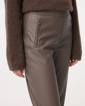 Afbeelding in Gallery-weergave laden, AlixPants262P103201Taupe__2
