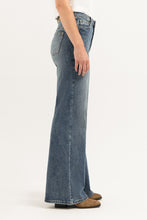 Afbeelding in Gallery-weergave laden, Ana Flared CR0029 462 Sophisticated Blue
