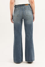 Afbeelding in Gallery-weergave laden, Ana Flared CR0029 462 Sophisticated Blue
