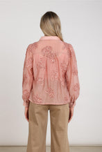 Afbeelding in Gallery-weergave laden, AntonellaBlousePailletFlowerNKF02156336Rose__3
