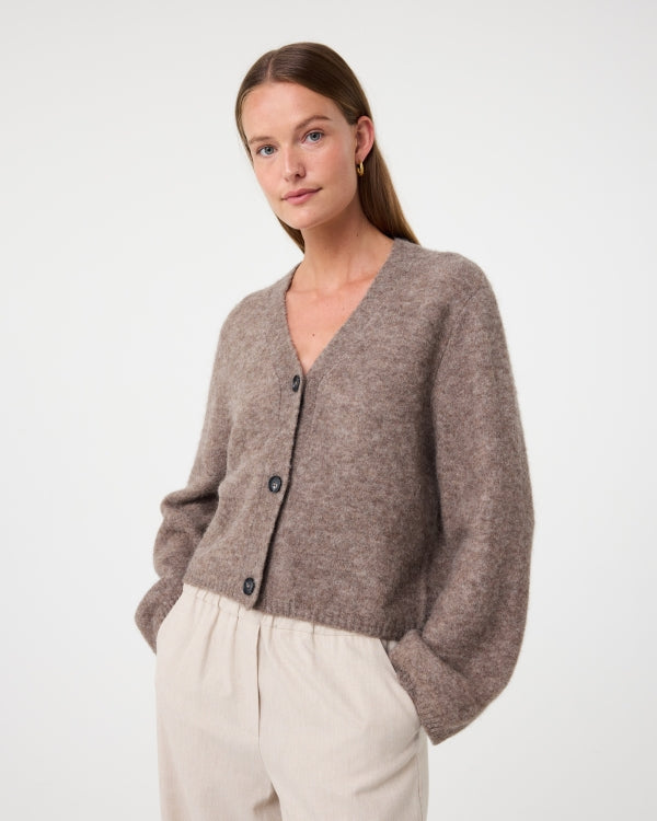 Ariel Cardigan 252P034 203 Walnut