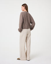 Afbeelding in Gallery-weergave laden, Ariel Cardigan 252P034 203 Walnut
