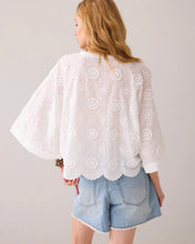 Afbeelding in Gallery-weergave laden, Blouse 3D flower 2s3286-12183 000110 - White
