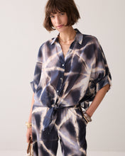 Afbeelding in Gallery-weergave laden, BlouseTiedyecotton2s3499-12458000413-BlueNoir__1
