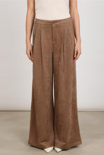 Afbeelding in Gallery-weergave laden, BodinePantsSuedeNKF0910260Taupe__1
