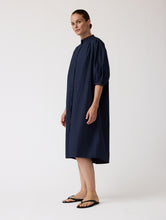Afbeelding in Gallery-weergave laden, Camellia Dress QD0115 Q58 Navy

