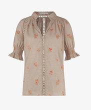 Afbeelding in Gallery-weergave laden, Carolina Top Embroidery  SS240141092 Sand
