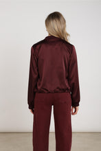 Afbeelding in Gallery-weergave laden, DenaJacketShinyNKF13127333Cherry__3

