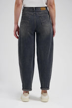 Afbeelding in Gallery-weergave laden, FanibarreljeansCR0403425Tabaccoblue__2
