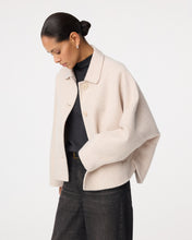 Afbeelding in Gallery-weergave laden, FlynJacket262P145260Creme__1
