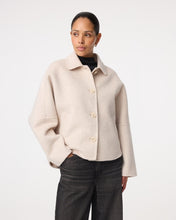 Afbeelding in Gallery-weergave laden, FlynJacket262P145260Creme__2
