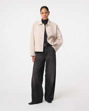 Afbeelding in Gallery-weergave laden, FlynJacket262P145260Creme__3
