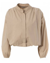 Afbeelding in Gallery-weergave laden, Gaelle blouse G8004 127 Sand
