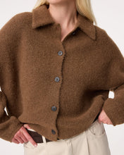Afbeelding in Gallery-weergave laden, GigiCardigan262P030219MidBrown__2
