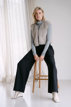 Afbeelding in Gallery-weergave laden, IslaA5 Fake fur gile Aimèe-20250019 Grey Grey
