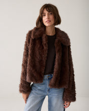 Afbeelding in Gallery-weergave laden, JacketSoftfauxfur1s1320-12525000754-Darkchocolate__1
