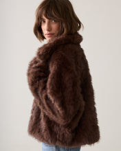 Afbeelding in Gallery-weergave laden, JacketSoftfauxfur1s1320-12525000754-Darkchocolate__2

