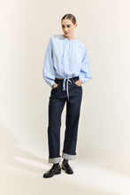 Afbeelding in Gallery-weergave laden, Jaime blouse J1028 115 Light blue
