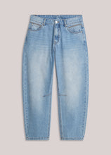 Afbeelding in Gallery-weergave laden, JeanscocoonlegVintagecottontwill4s2746-5169000426-Vintagebluedenim__3
