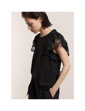 Afbeelding in Gallery-weergave laden, Jersey Top Tee With Lace 3s5025-30609 000990 - Black
