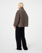 Afbeelding in Gallery-weergave laden, Jill Jacket 252P105 203 Walnut
