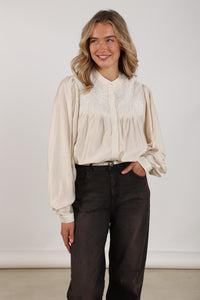 Julia Blouse NKF02034 17 Off White