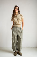 Afbeelding in Gallery-weergave laden, JumperS26B39503sand__1
