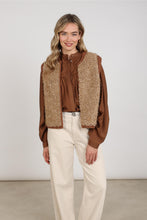 Afbeelding in Gallery-weergave laden, LanaGiletNKF08031395Sand_Taupe__1
