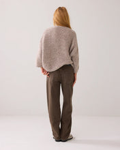Afbeelding in Gallery-weergave laden, Loose fit coloured denim 4s2870-5140 000655 - Dark camo
