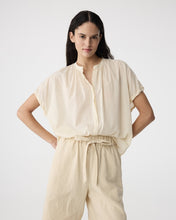 Afbeelding in Gallery-weergave laden, LotusBlouse261P157101Ivory__1
