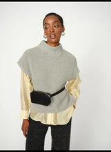 Afbeelding in Gallery-weergave laden, MMBiola Bine Knit Vest 173490 919 Grey Melange
