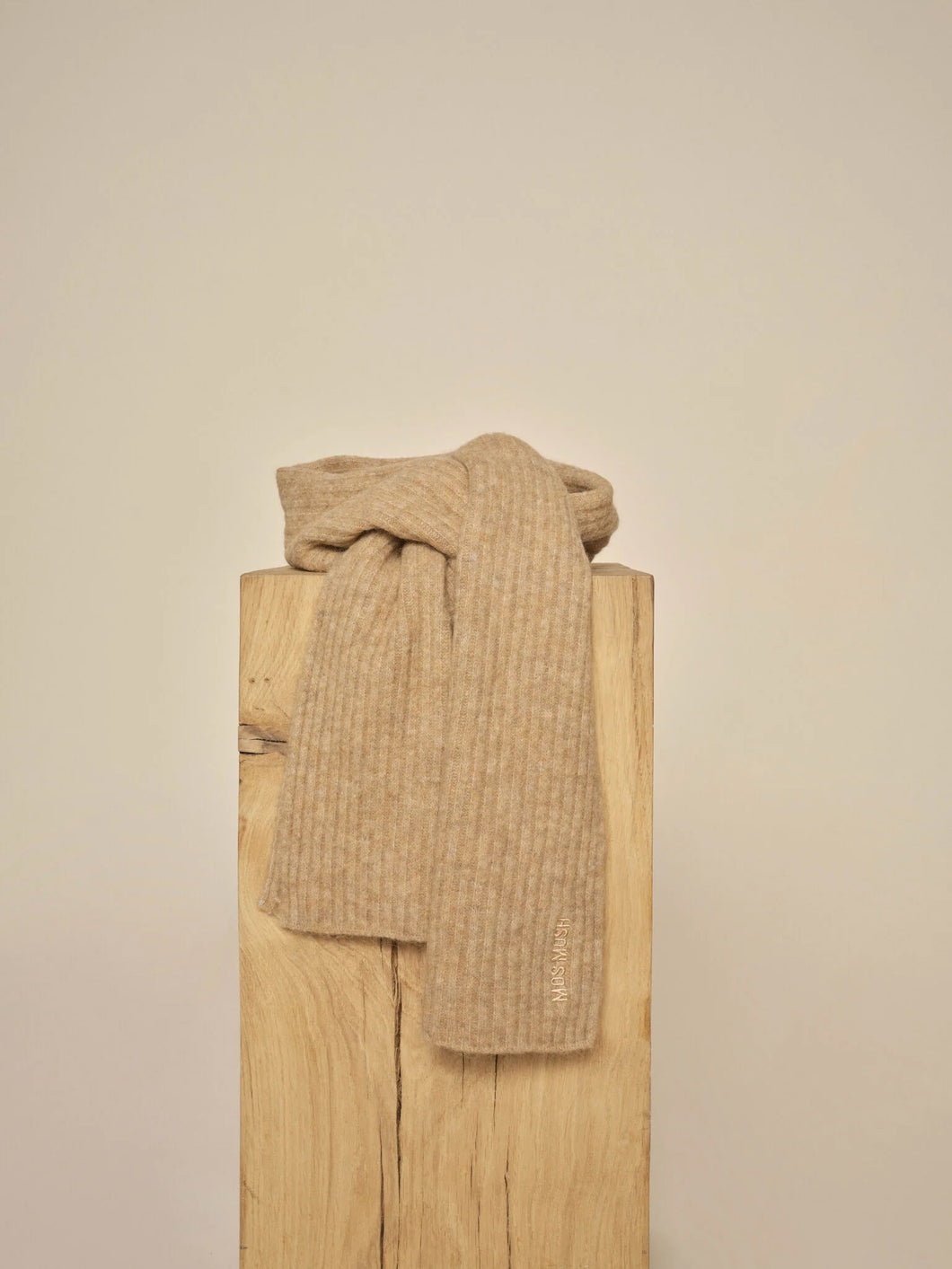 MMLora Knit Scarf 158180 784 Tannin