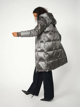 Afbeelding in Gallery-weergave laden, MMNova Metallic Down Jacket 154370 861 Dark Grey
