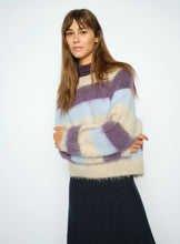Afbeelding in Gallery-weergave laden, MMSuviStripeKnit182780292SweetGrape__1
