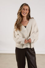 Afbeelding in Gallery-weergave laden, Magda Cardigan NKF05018 17 Off White
