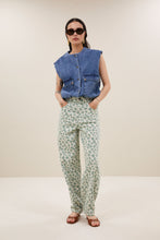 Afbeelding in Gallery-weergave laden, Maggiedenimsleevelessjacket262190131638middenim__3
