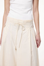 Afbeelding in Gallery-weergave laden, MeridatrousersM4032111Cream__2
