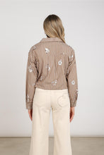Afbeelding in Gallery-weergave laden, NewportBlouseStripeFlowerNKF02137340Taupe_Offwhite__2
