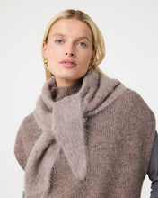 Afbeelding in Gallery-weergave laden, Nikita Scarf 252P059 216 Mocca
