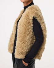Afbeelding in Gallery-weergave laden, OpalWaistcoat262P163221Hazel__2
