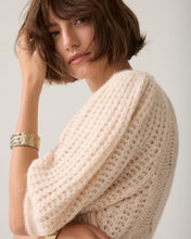 Afbeelding in Gallery-weergave laden, PuffsleevesweaterCozycableknit7s8041-70102000122-Ivory__2
