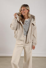 Afbeelding in Gallery-weergave laden, SanneJacketNKS130999Sand__2
