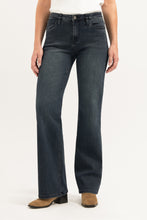 Afbeelding in Gallery-weergave laden, Sophie Straight CR0016 440 Indigo Blue
