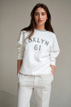 Afbeelding in Gallery-weergave laden, Sweater print S25T1145 01 white
