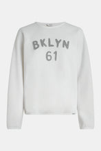 Afbeelding in Gallery-weergave laden, Sweater print S25T1145 01 white
