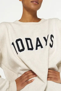 THE STATEMENT SWEATER 25-806-9900 4000 soft white melee