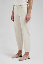 Afbeelding in Gallery-weergave laden, TessCR0395106Softwhite__2
