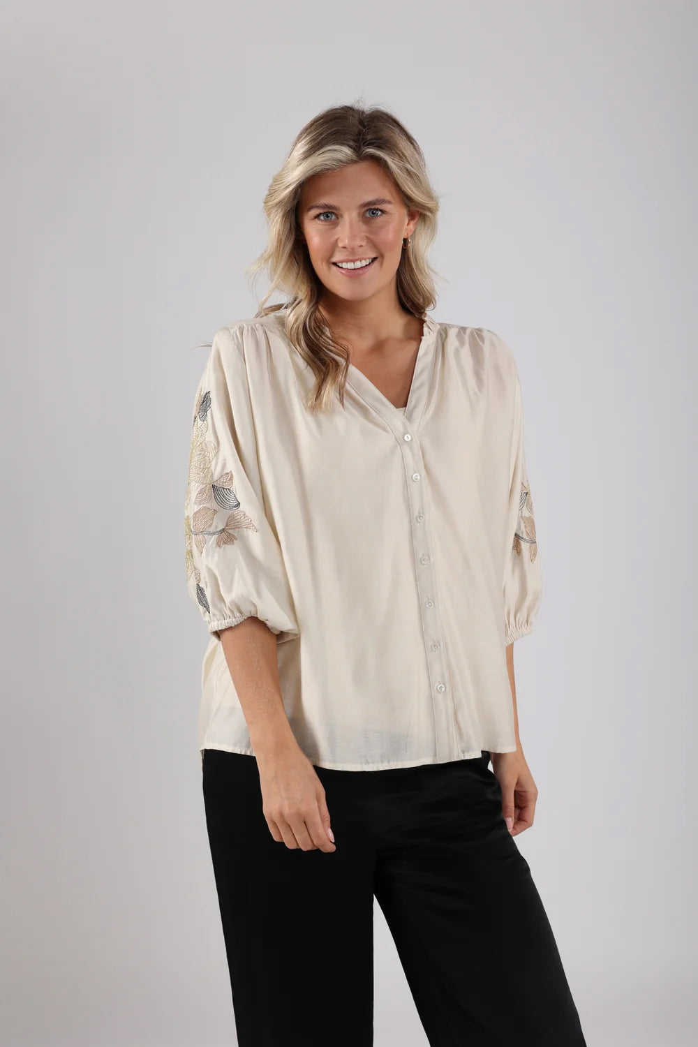 Tina Blouse Embroidery NKS02097 17 Off White
